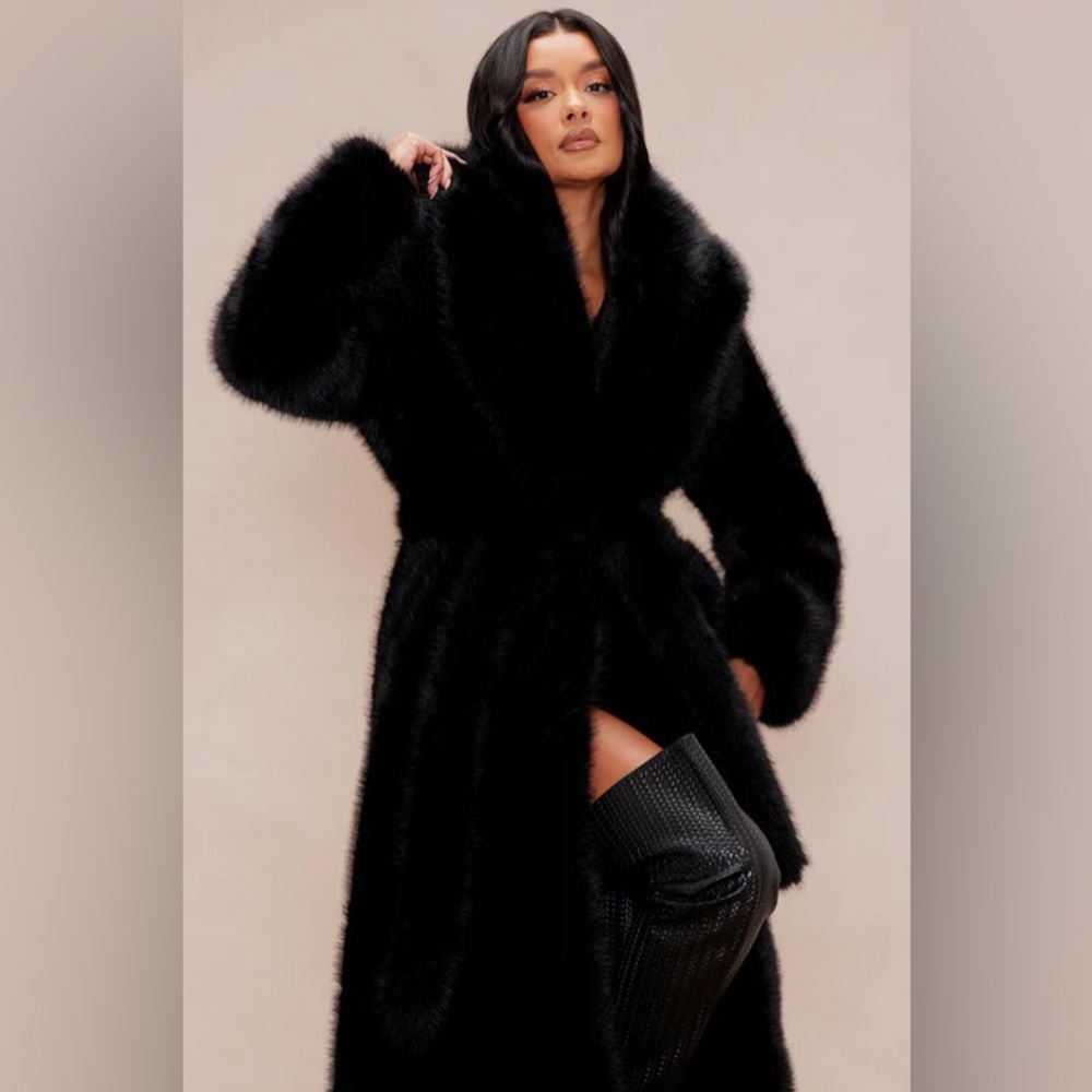 New with Tags Never Worn Madison Fashionnova Fur Coat